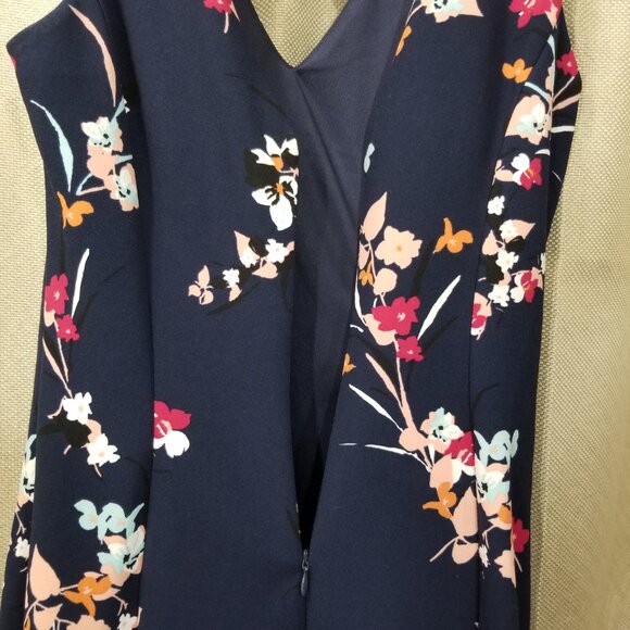 GUESS Strapless Floral Navy Sheath Dress SIZE 4 - Picture 7 of 9